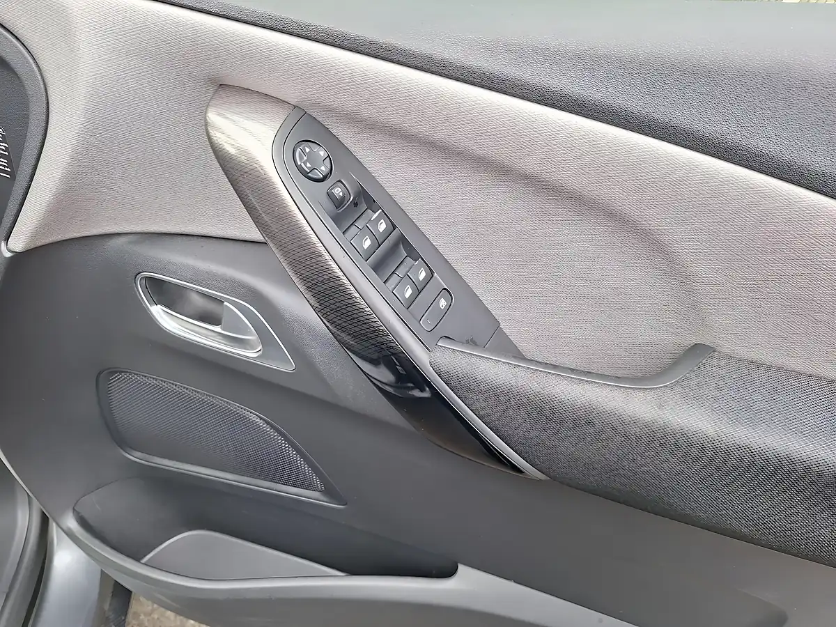 Used 2015 Citroen C4 Picasso Exclusive+ Grey - Interior and Exterior details 16