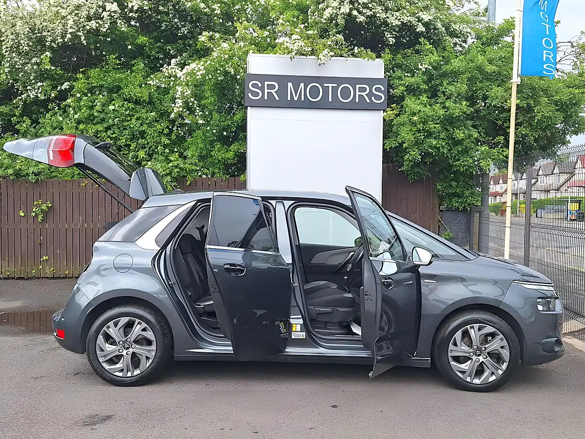 Used 2015 Citroen C4 Picasso Exclusive+ Grey - Interior and Exterior details 6