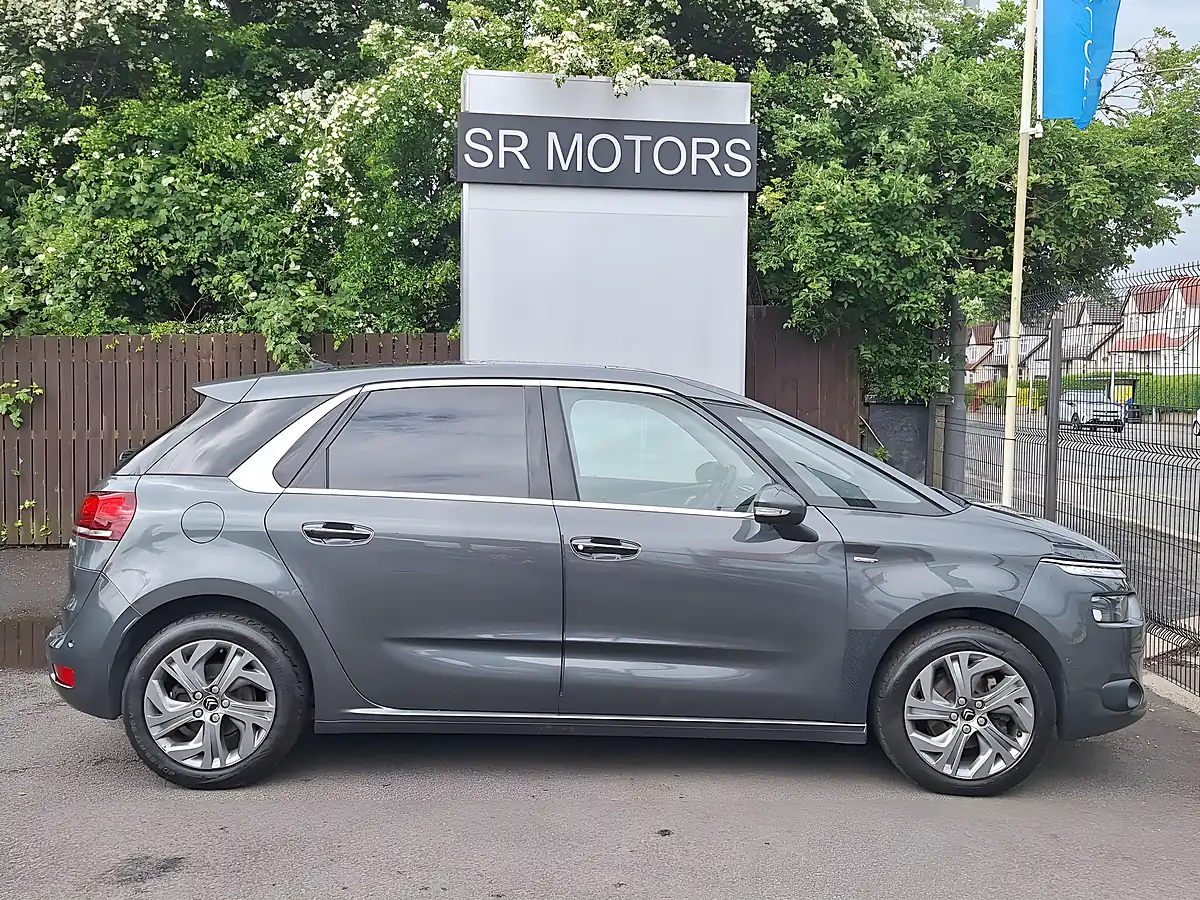 Used 2015 Citroen C4 Picasso Exclusive+ Grey - Interior and Exterior details 7