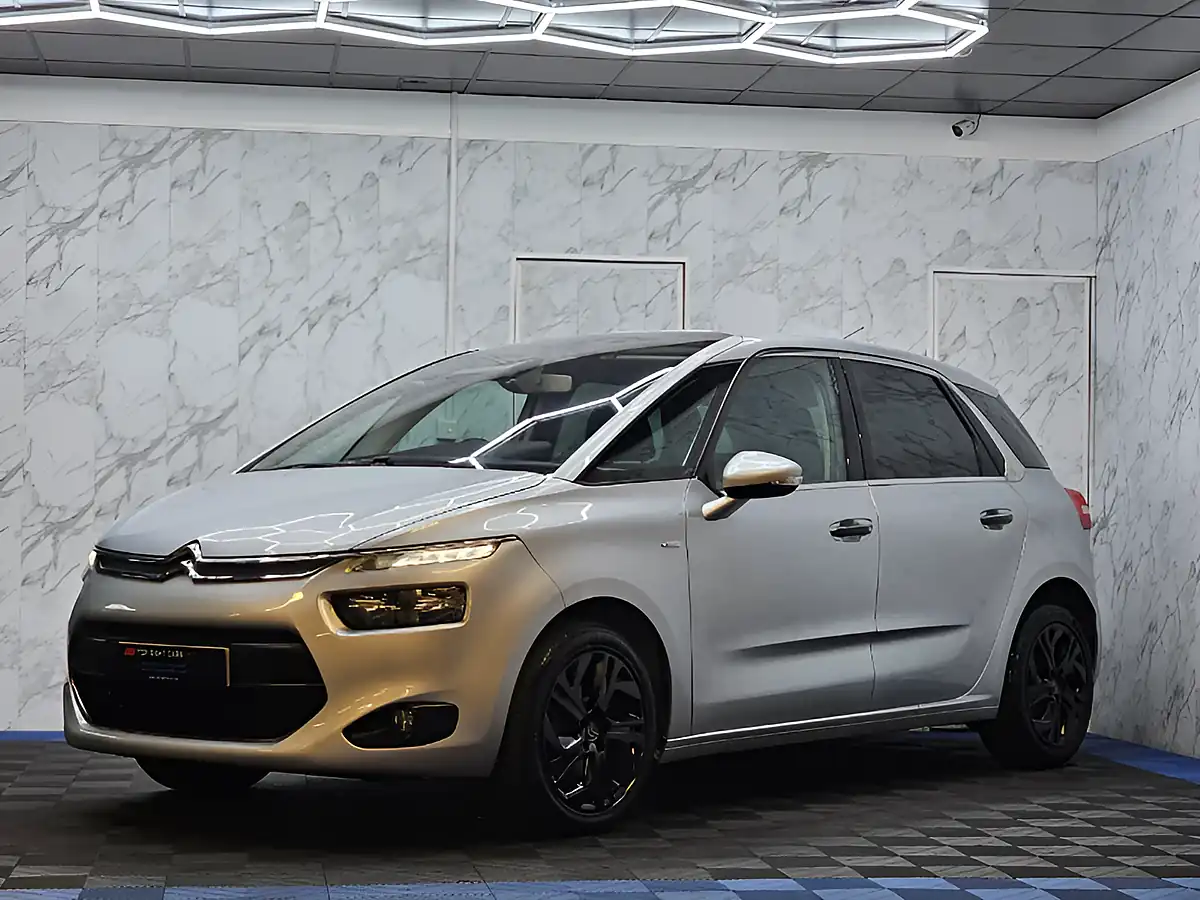 Used 2015 Citroen C4 Picasso Exclusive Silver - Interior and Exterior details 4