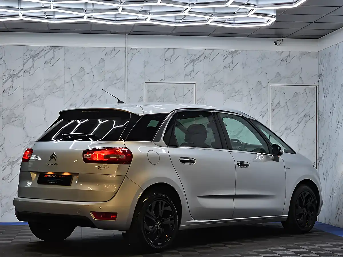 Used 2015 Citroen C4 Picasso Exclusive Silver - Interior and Exterior details 9