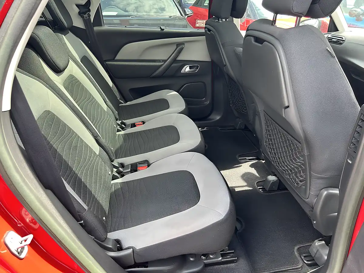 Used 2015 Citroen C4 Picasso Red - Interior and Exterior details 14