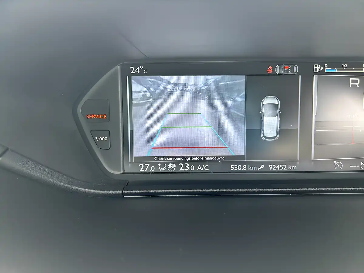 Used 2015 Citroen C4 Picasso Red - Interior and Exterior details 20