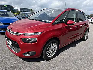 Used 2015 Citroen C4 Picasso Red - Interior and Exterior details 3