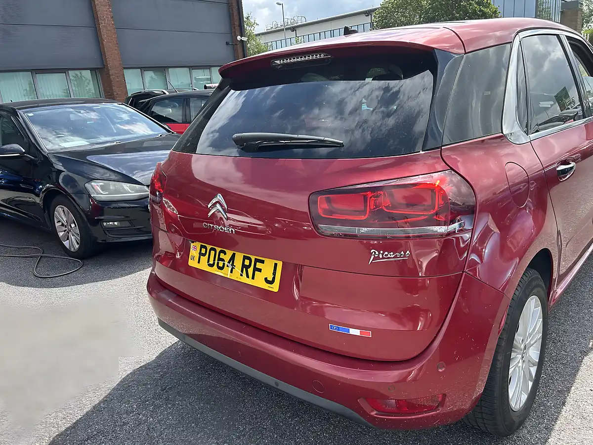 Used 2015 Citroen C4 Picasso Red - Interior and Exterior details 5