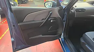 Used 2015 Citroen C4 Picasso Vtr+ Blue - Interior and Exterior details 17