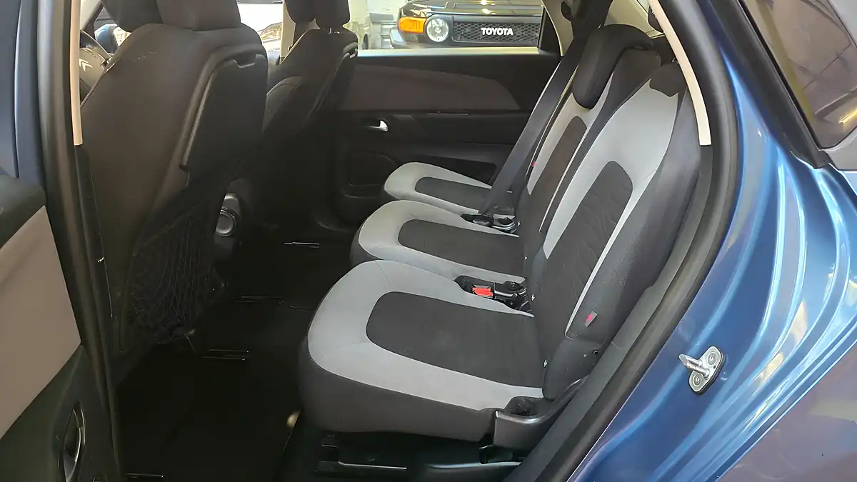 Used 2015 Citroen C4 Picasso Vtr+ Blue - Interior and Exterior details 5