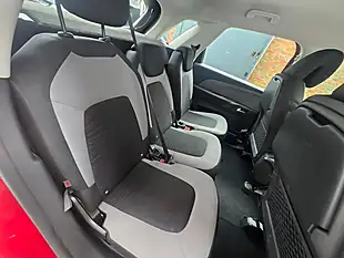Used 2015 Citroen C4 Picasso Vtr+ Red - Interior and Exterior details 13