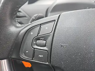 Used 2015 Citroen C4 Picasso Vtr+ Red - Interior and Exterior details 15