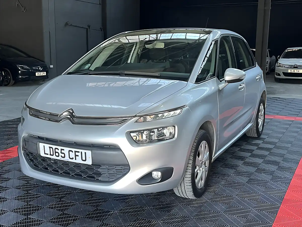 Used 2015 Citroen C4 Picasso Vtr+ Silver - Interior and Exterior details 4