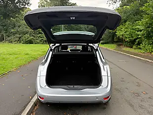 Used 2015 Citroen C4 Picasso Vtr+ Silver - Interior and Exterior details 17