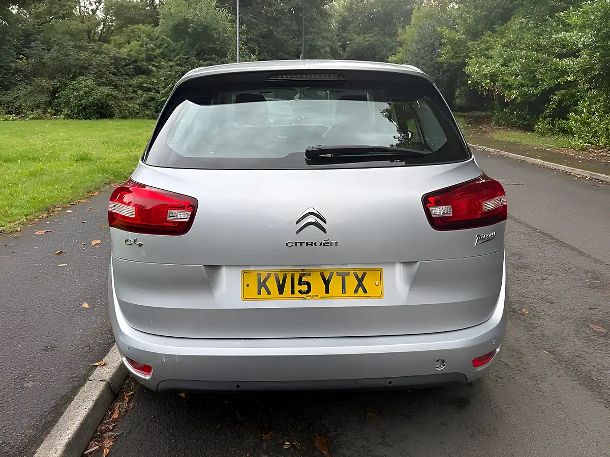 Used 2015 Citroen C4 Picasso Vtr+ Silver - Interior and Exterior details 4
