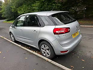 Used 2015 Citroen C4 Picasso Vtr+ Silver - Interior and Exterior details 5