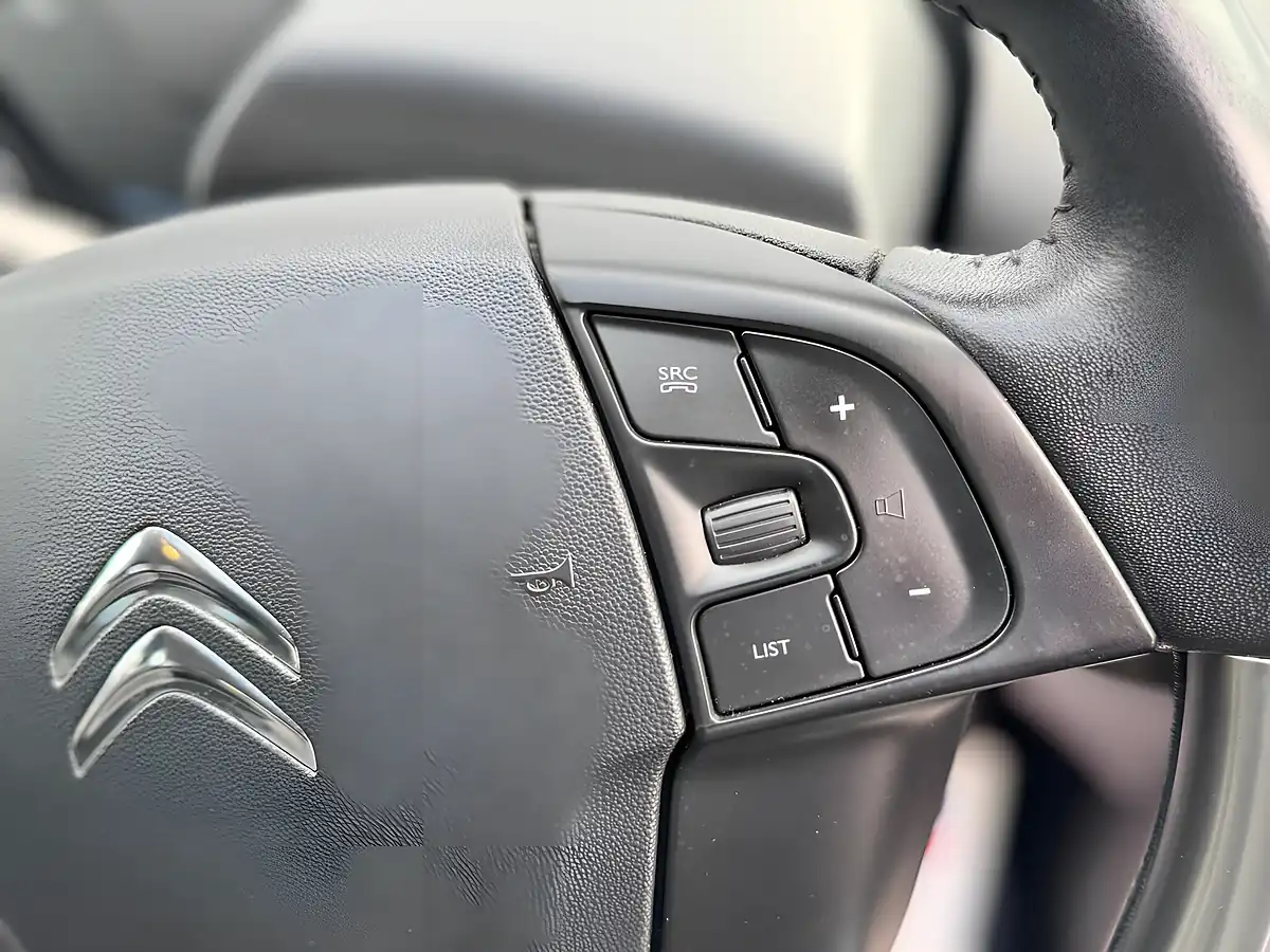 Used 2015 Citroen C4 Picasso Vtr+ Silver - Interior and Exterior details 9