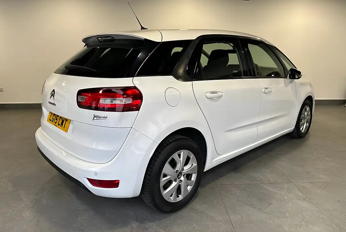 Used 2015 Citroen C4 Picasso Vtr+ White - Interior and Exterior details 3