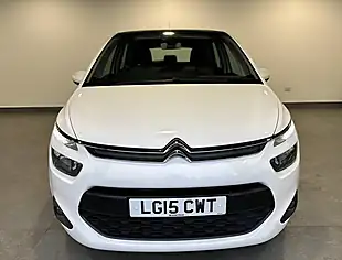 Used 2015 Citroen C4 Picasso Vtr+ White - Interior and Exterior details 8