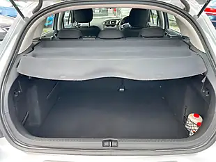 Used 2015 Citroen C4 Vtr+ Silver - Interior and Exterior details 17