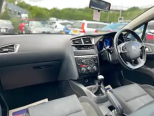 Used 2015 Citroen C4 Vtr+ Silver - Interior and Exterior details 20