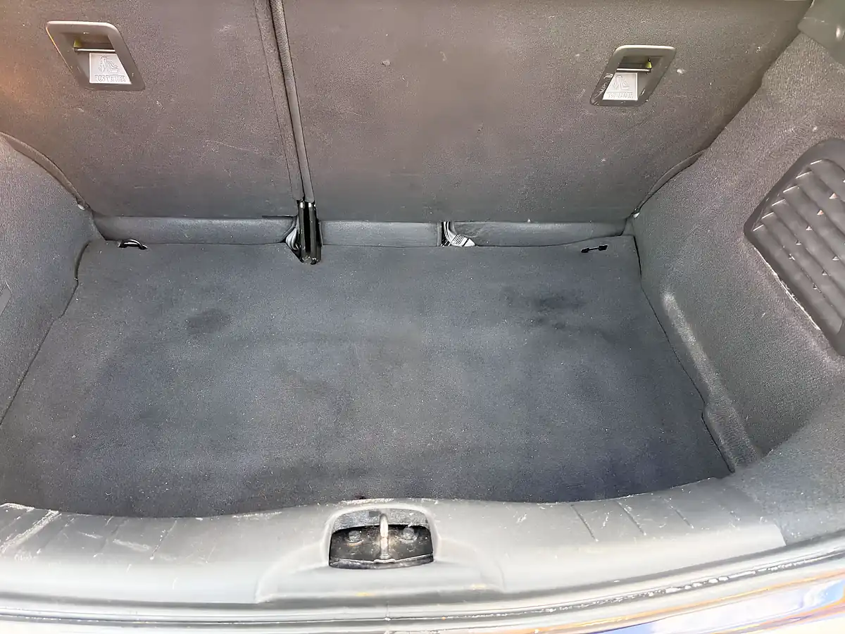 Used 2015 Citroen DS3 D Style Blue - Interior and Exterior details 12
