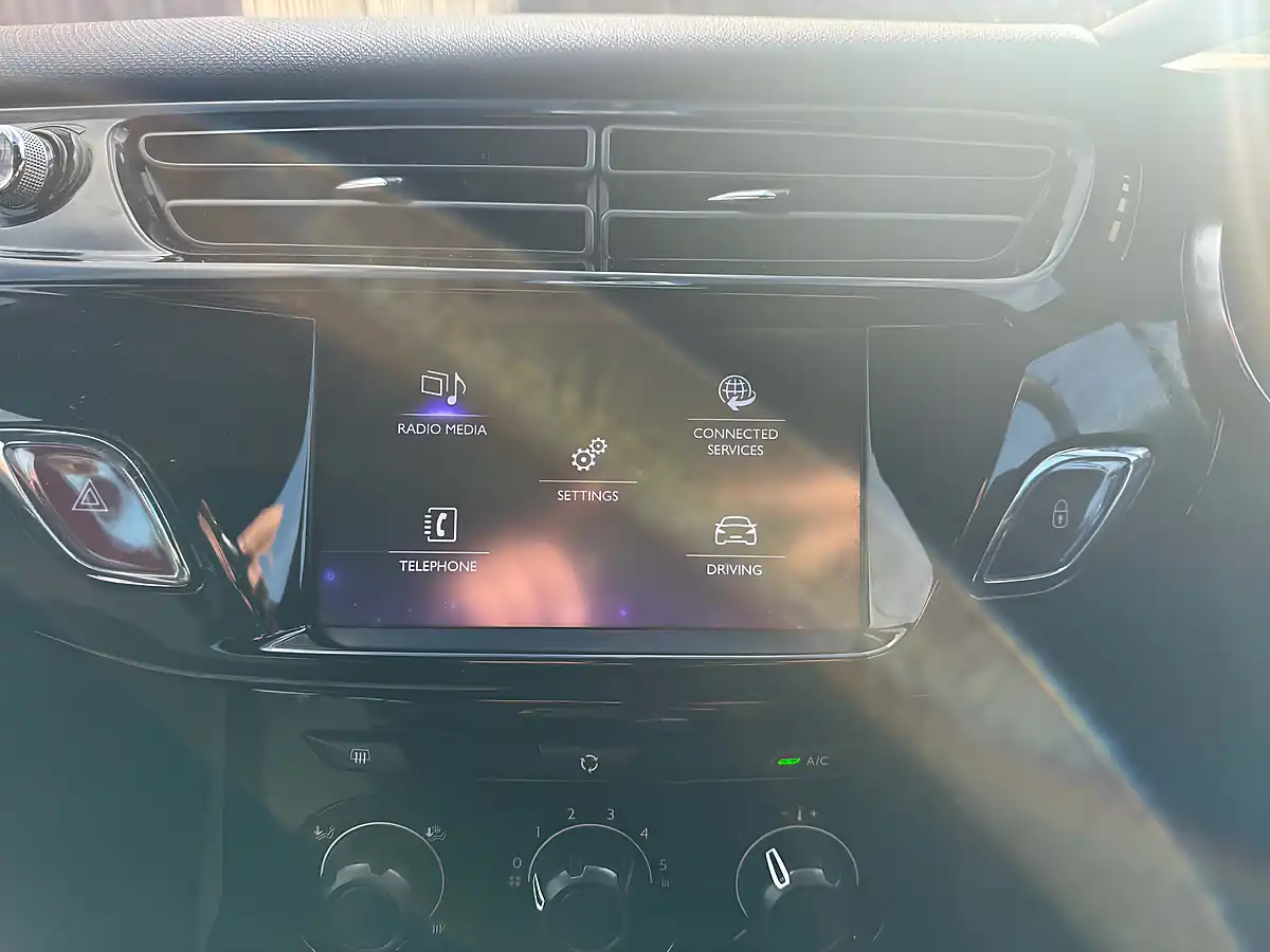Used 2015 Citroen DS3 D Style Blue - Interior and Exterior details 15