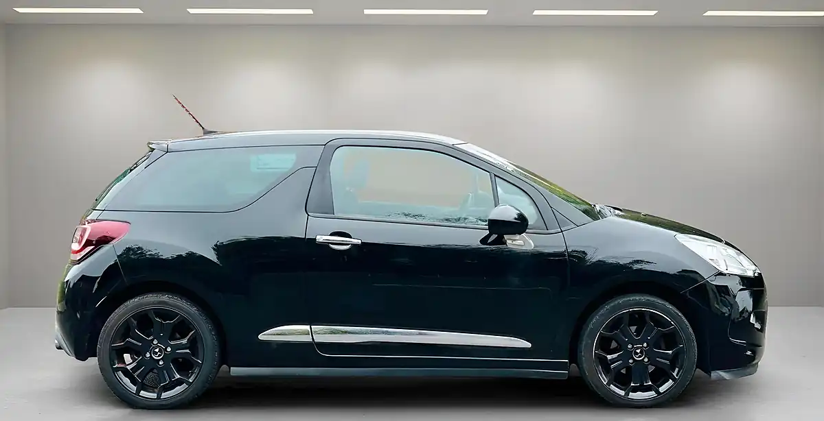 Used 2015 Citroen DS3 Dstyle Black - Interior and Exterior details 2