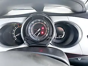 Used 2015 Citroen DS3 Dstyle Ice Dsign Red - Interior and Exterior details 12