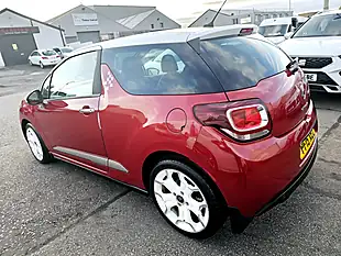 Used 2015 Citroen DS3 Dstyle Ice Dsign Red - Interior and Exterior details 6