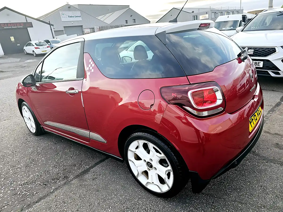 Used 2015 Citroen DS3 Dstyle Ice Dsign Red - Interior and Exterior details 6