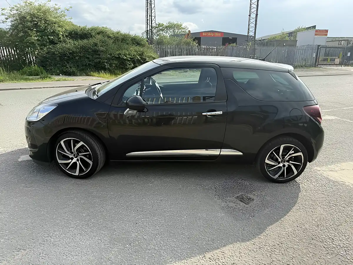 Used 2015 Citroen DS3 Dstyle Nav - Interior and Exterior details 8