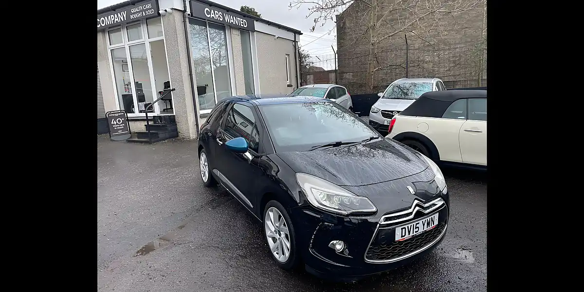 Used 2015 Citroen DS3 Dstyle Plus Black - Front View