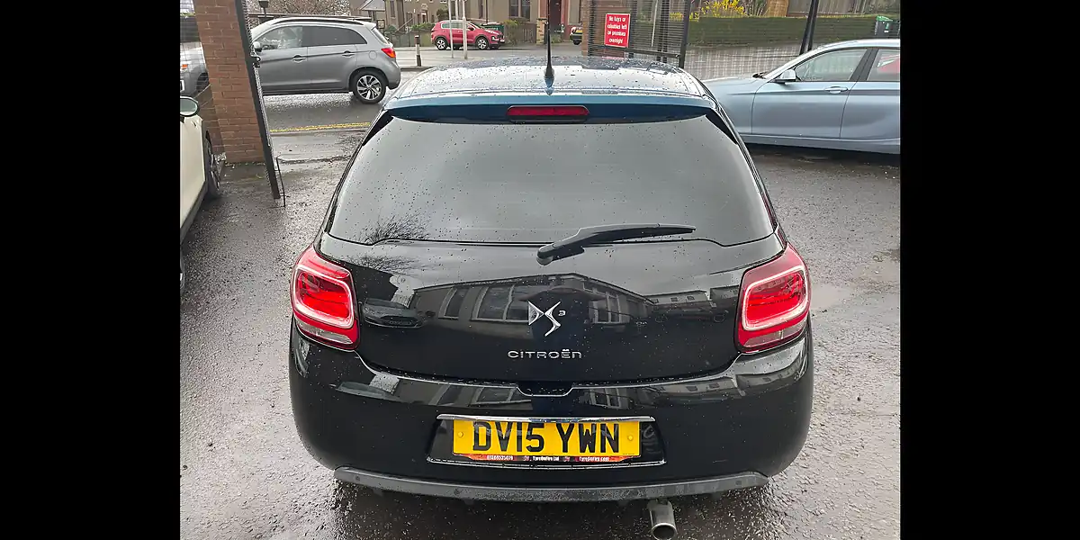 Used 2015 Citroen DS3 Dstyle Plus Black - Interior and Exterior details 5