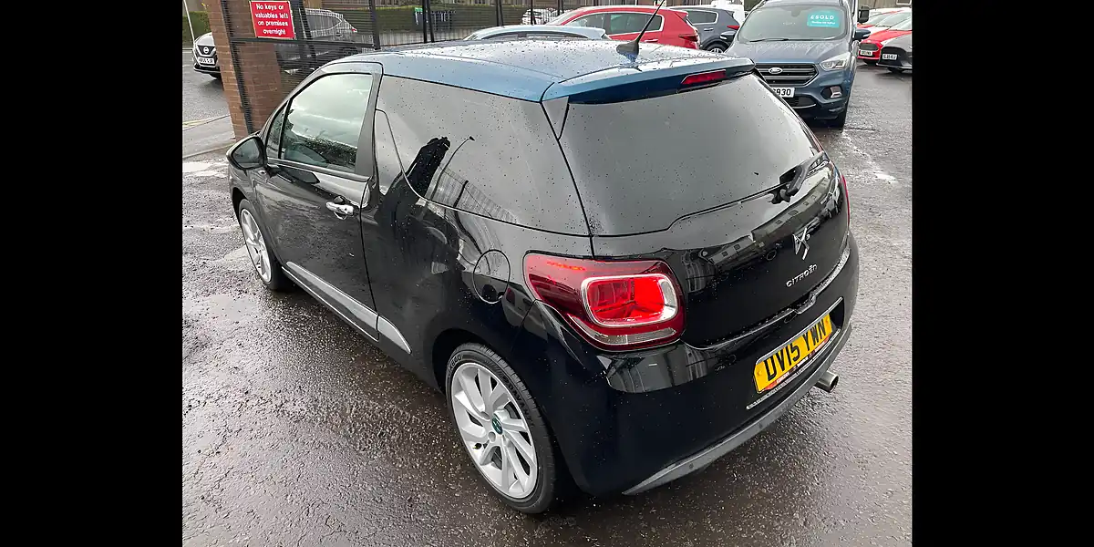 Used 2015 Citroen DS3 Dstyle Plus Black - Interior and Exterior details 6