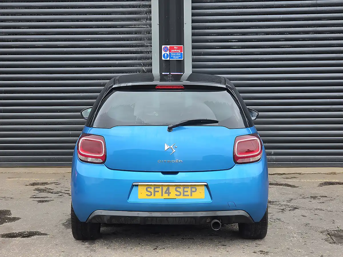 Used 2015 Citroen DS3 Dstyle Plus Blue - Interior and Exterior details 12