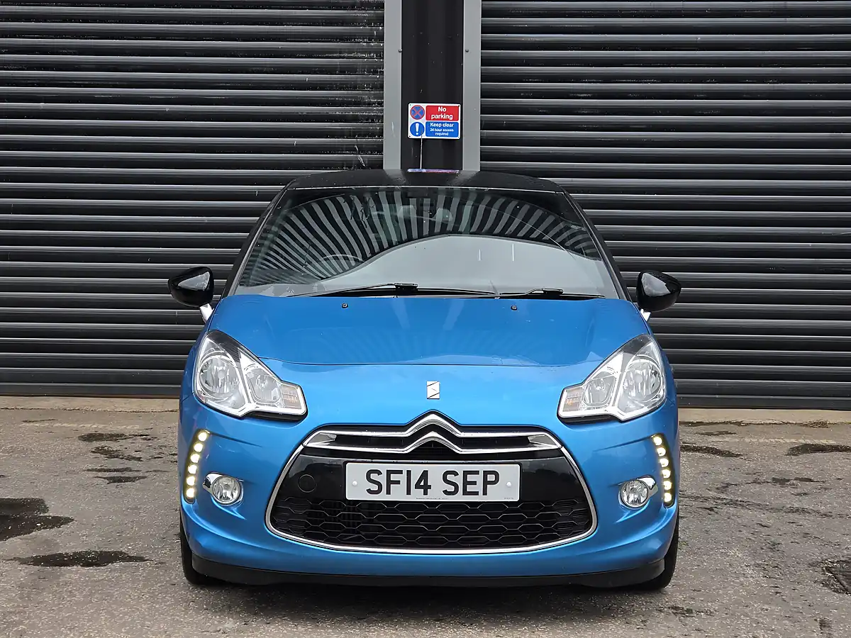 Used 2015 Citroen DS3 Dstyle Plus Blue - Interior and Exterior details 5