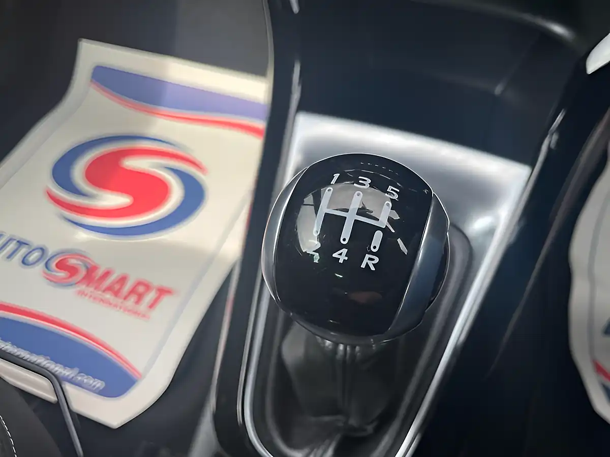 Used 2015 Citroen DS3 Dstyle White - Interior and Exterior details 16