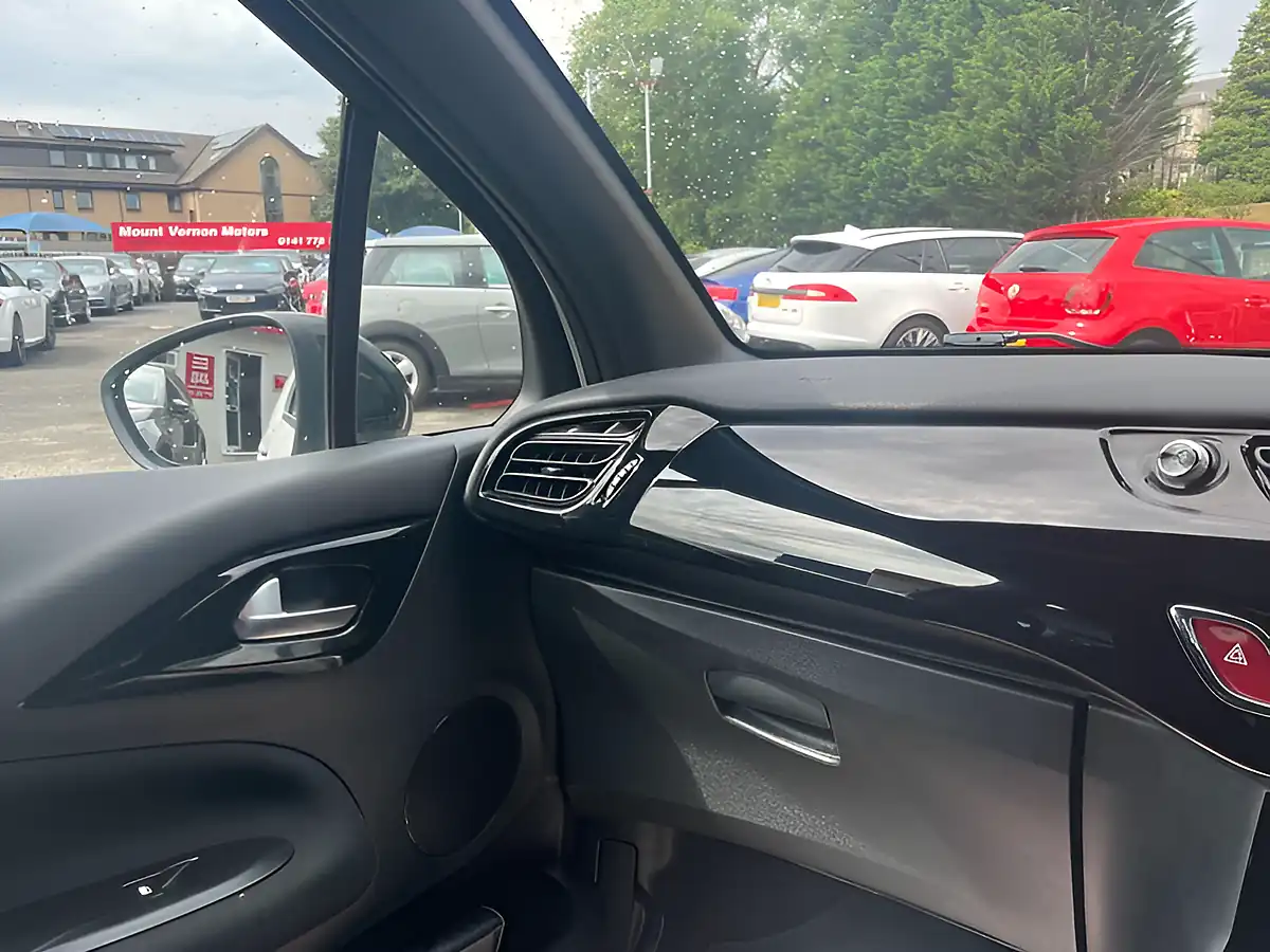 Used 2015 Citroen DS3 Dstyle White - Interior and Exterior details 17