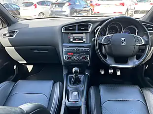 Used 2015 Citroen DS4 Dsport White - Interior and Exterior details 14