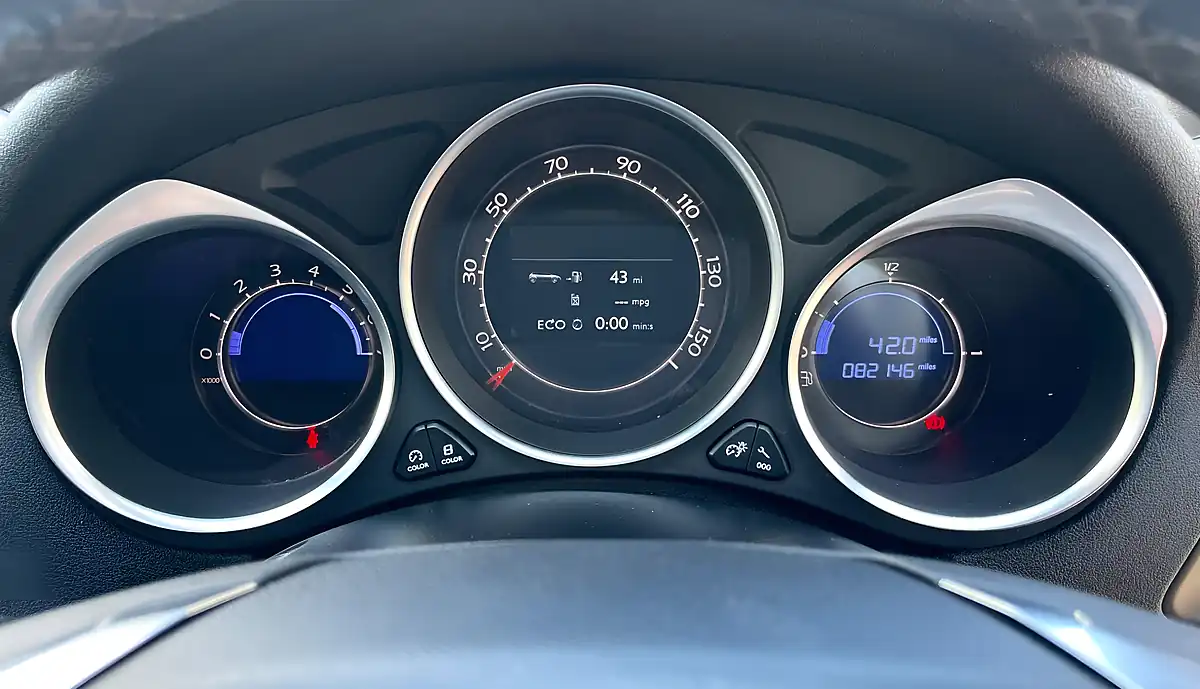 Used 2015 Citroen DS4 Dsport White - Interior and Exterior details 18