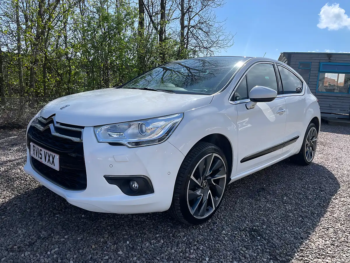 Used 2015 Citroen DS4 Dsport White - Interior and Exterior details 2