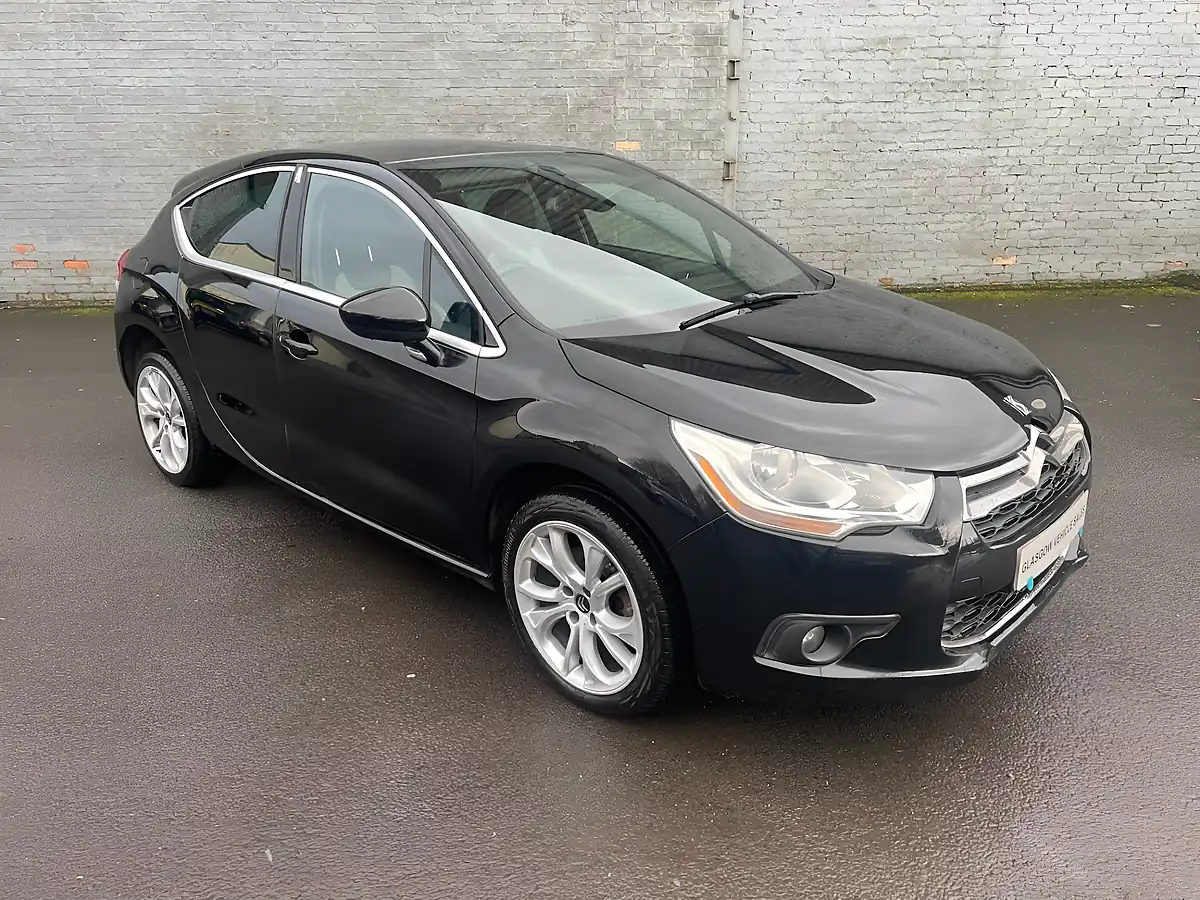 Used 2015 Citroen DS4 Dstyle Black - Front View