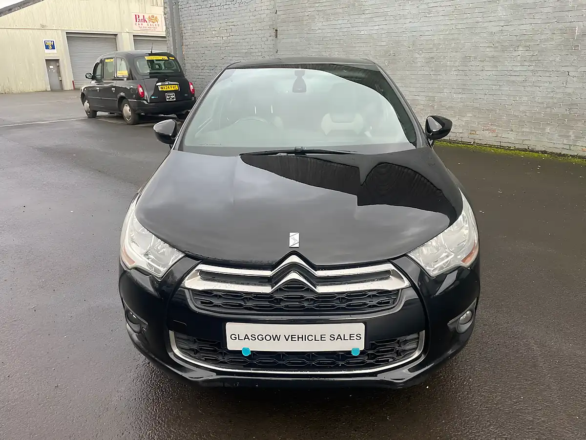 Used 2015 Citroen DS4 Dstyle Black - Interior and Exterior details 2