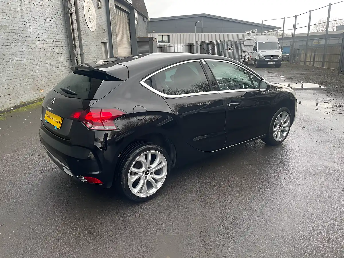 Used 2015 Citroen DS4 Dstyle Black - Interior and Exterior details 9