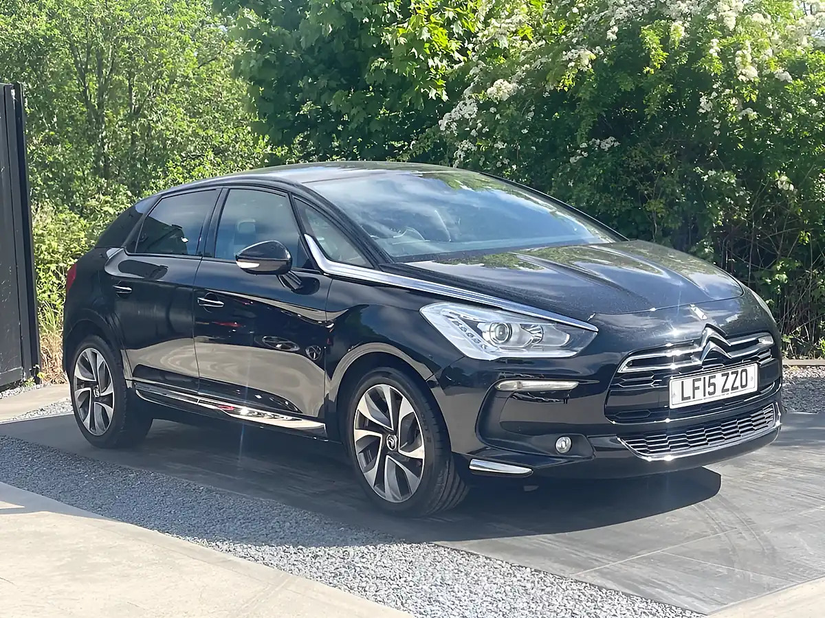 Used 2015 Citroen DS5 Dstyle Black - Interior and Exterior details 10