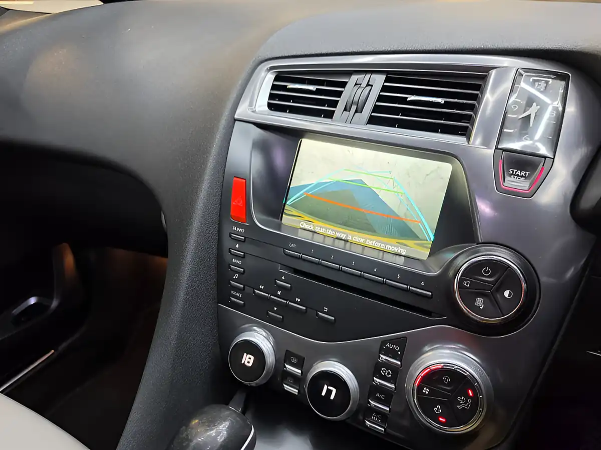 Used 2015 Citroen DS5 Dstyle Grey - Interior and Exterior details 19