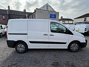 Used 2015 Citroen Expert White - Interior and Exterior details 5