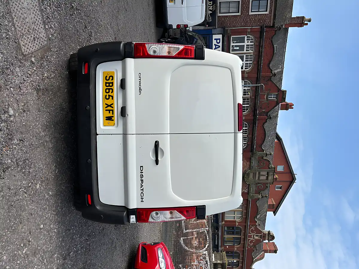 Used 2015 Citroen Expert White - Interior and Exterior details 8