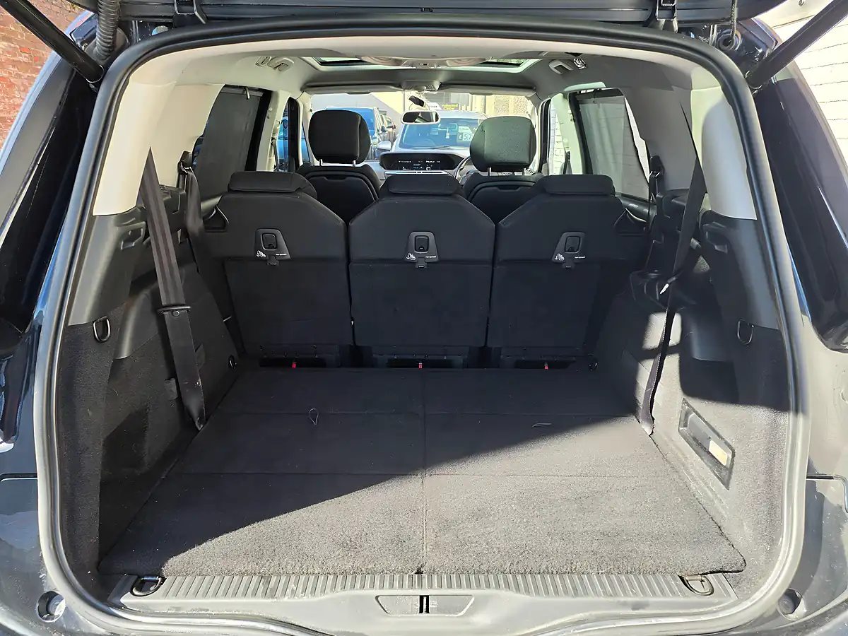 Used 2015 Citroen Grand C4 Picasso Exclusive+ Black - Interior and Exterior details 18