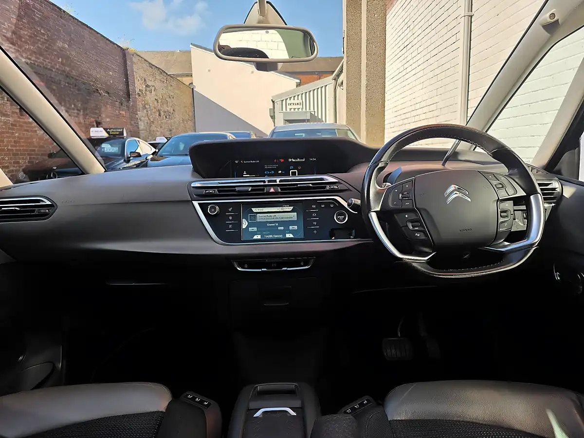 Used 2015 Citroen Grand C4 Picasso Exclusive+ Black - Interior and Exterior details 8
