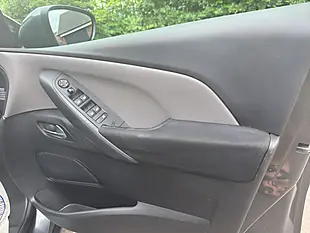 Used 2015 Citroen Grand C4 Picasso Selection Grey - Interior and Exterior details 11