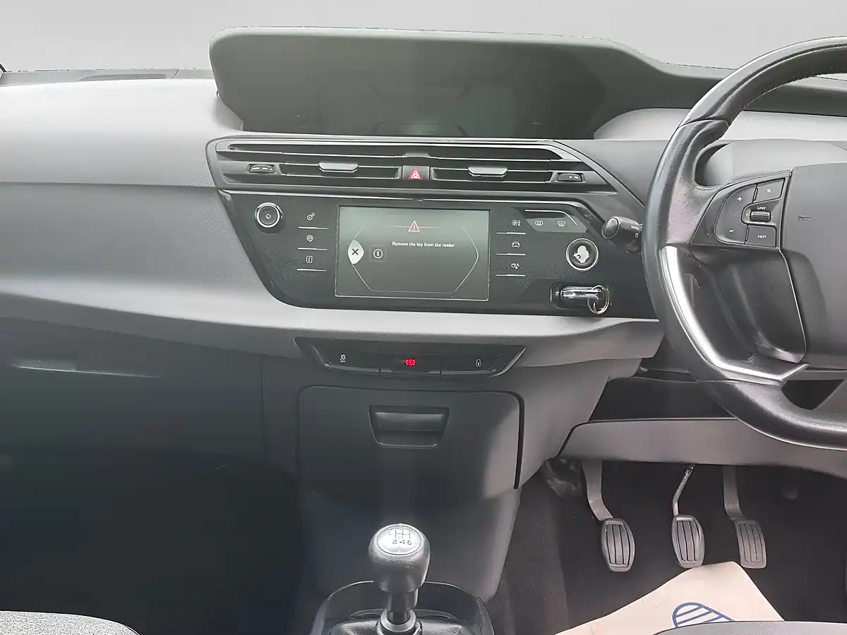 Used 2015 Citroen Grand C4 Picasso Selection Grey - Interior and Exterior details 12